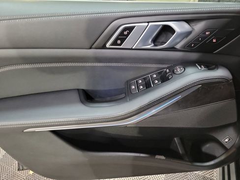 Used 2025 BMW X5 xDrive50e w/ Climate Comfort Package image 14