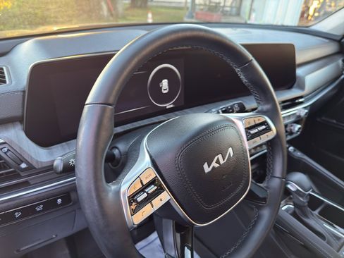Used 2023 Kia Telluride SX Prestige image 12