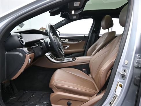 Used 2021 Mercedes-Benz E 450 4MATIC Sedan image 11