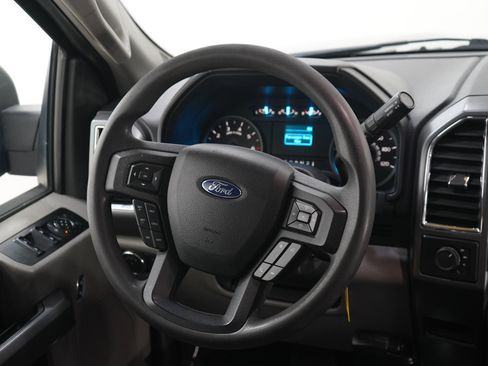Used 2015 Ford F150 XLT AWD/4WD image 14