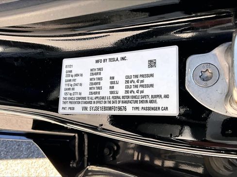 Used 2021 Tesla Model 3 Long Range AWD/4WD image 33