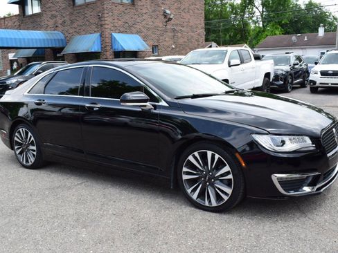Used 2017 Lincoln MKZ Reserve w/ Climate Package FWD image 4