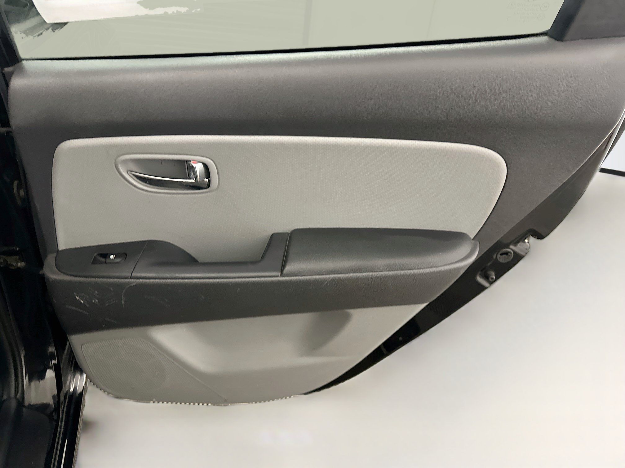 Used 2010 Hyundai Elantra SE FWD image 29