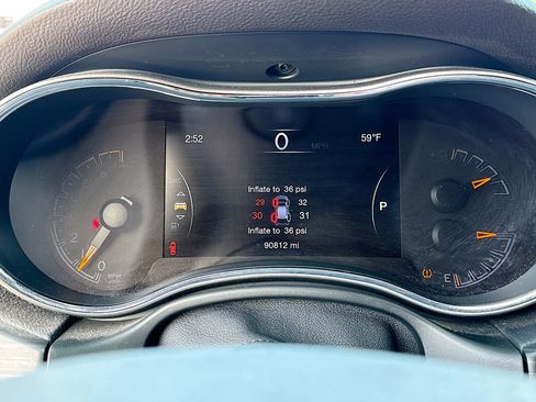 Used 2020 Jeep Grand Cherokee Limited RWD image 40