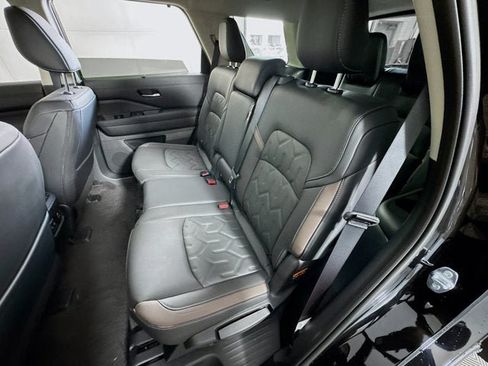 New 2026 Nissan Pathfinder Platinum w/ Cargo Package AWD/4WD image 22