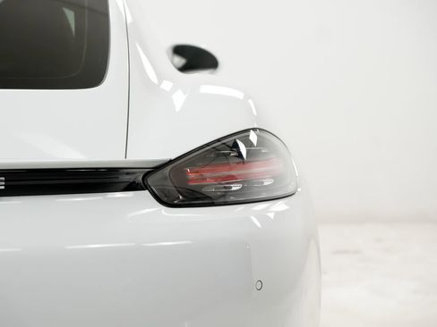 Used 2025 Porsche 718 Cayman S w/ Premium Package RWD image 12