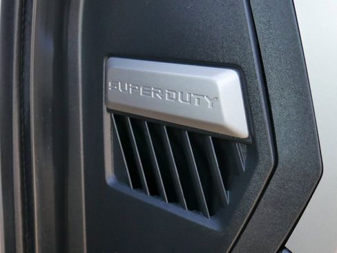 Used 2017 Ford F250 Lariat w/ Lariat Ultimate Package image 85