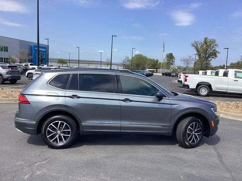 Used 2021 Volkswagen Tiguan SE AWD/4WD image 5