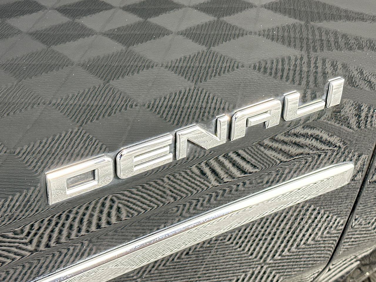 Used 2019 GMC Yukon Denali AWD/4WD image 34