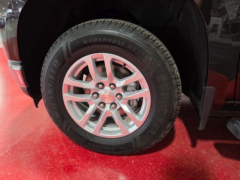 Used 2019 Chevrolet Silverado 1500 LTZ w/ LTZ Plus Package image 11