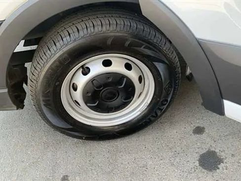 Used 2020 Ford Transit 150 XL image 18