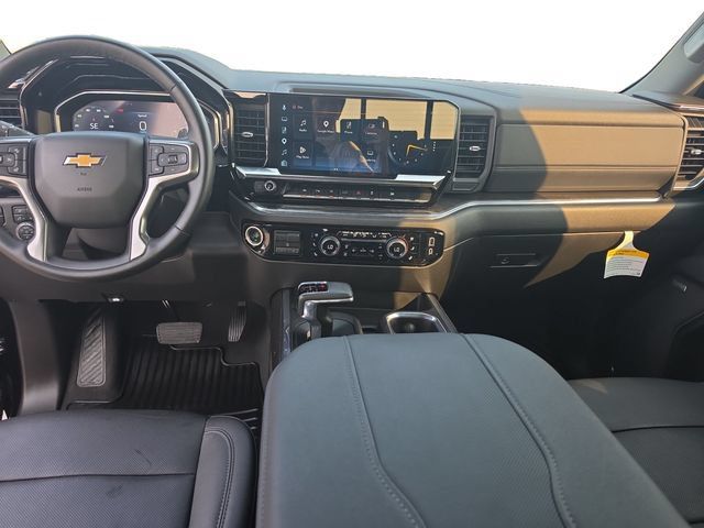 Used 2023 Chevrolet Silverado 1500 LTZ w/ LTZ Convenience Package II AWD/4WD image 12