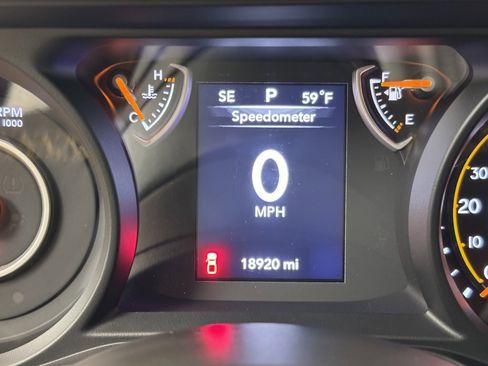 Used 2024 Jeep Gladiator Sport image 29