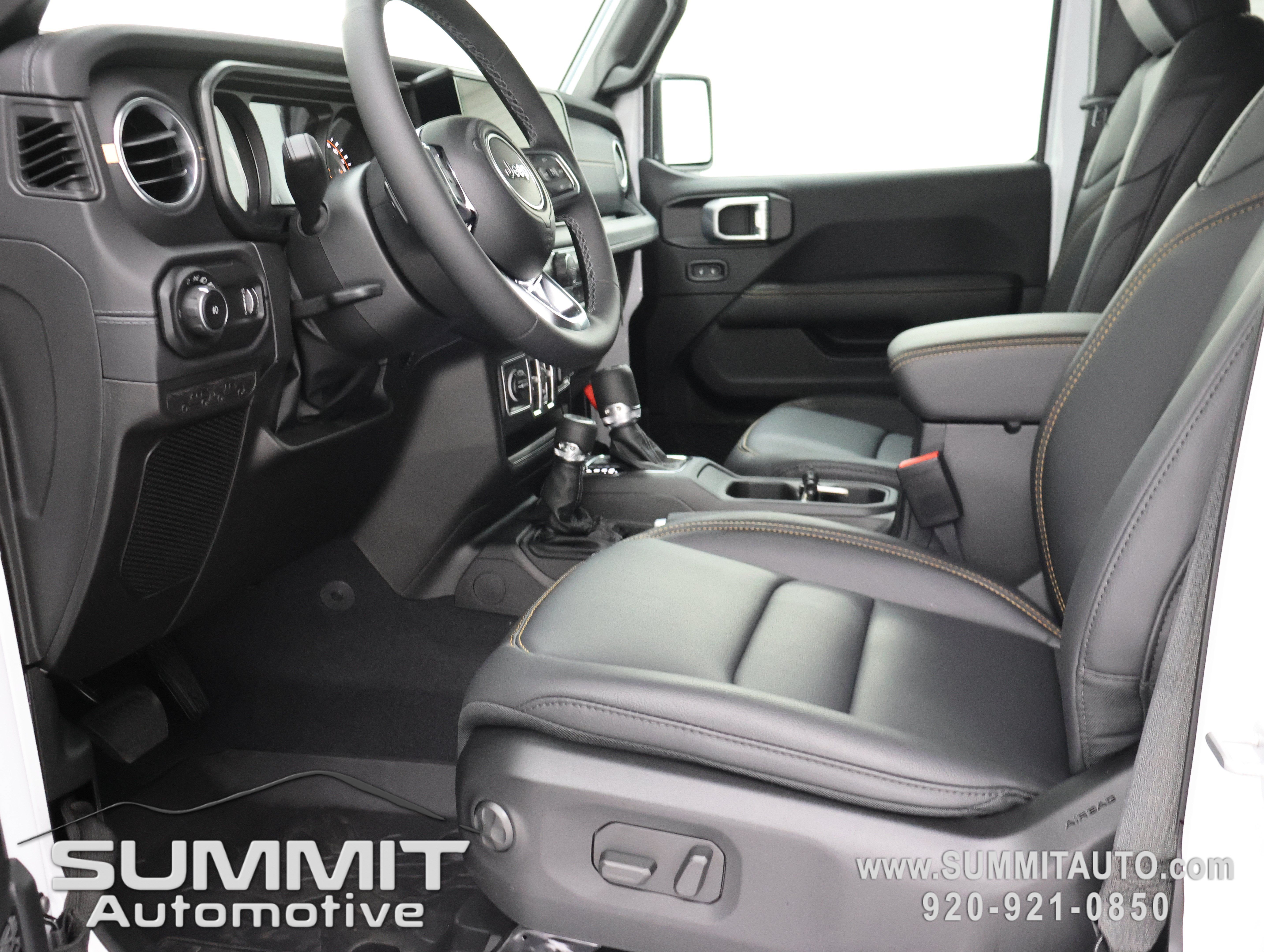 New 2027 Jeep Wrangler Unlimited Sahara AWD/4WD image 7