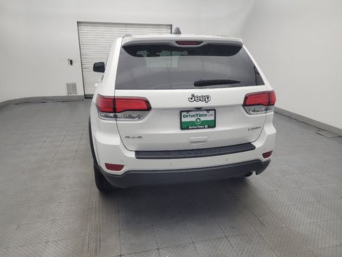 Used 2022 Jeep Grand Cherokee Laredo E AWD/4WD image 6