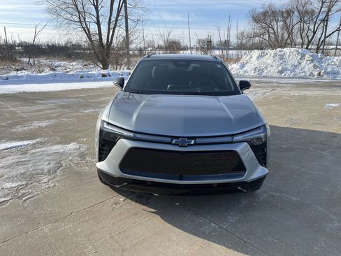 Used 2025 Chevrolet Blazer EV RS image 2