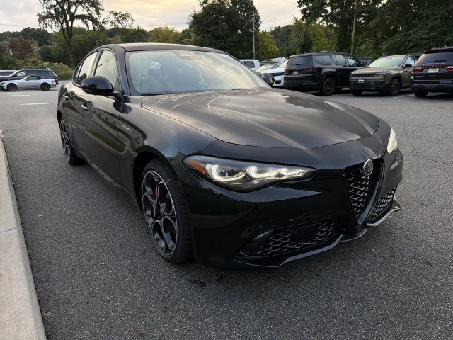 New 2026 Alfa Romeo Giulia AWD w/ Driving Assist Package image 2