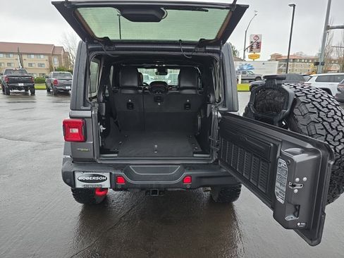 Used 2023 Jeep Wrangler Unlimited Rubicon w/ Steel Bumper Group image 12