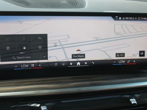 Certified 2024 BMW X7 xDrive40i image 28