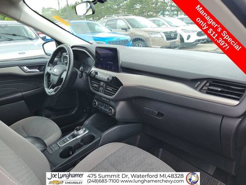 Used 2021 Ford Escape SE w/ Cold Weather Package FWD image 28