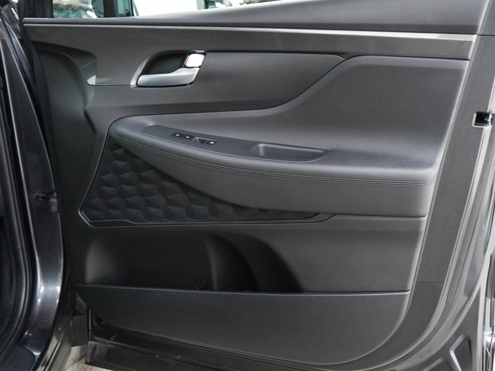 Used 2023 Hyundai Santa Fe SEL w/ Cargo Package AWD/4WD image 9