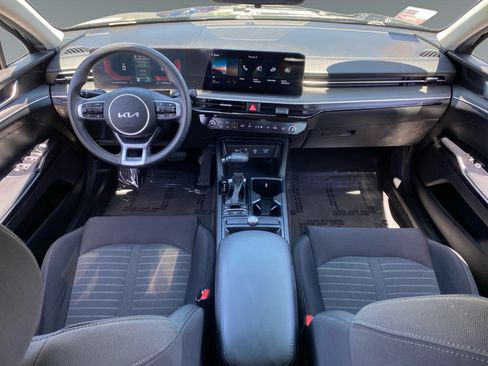 Used 2025 Kia K5 LXS FWD image 10