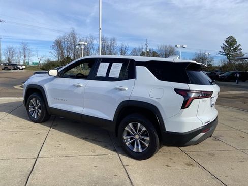 Used 2025 Chevrolet Equinox LT image 7