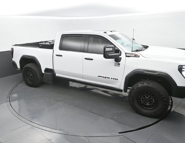 Used 2025 GMC Sierra 2500 AT4X w/ AT4X AEV Edition AWD/4WD image 13
