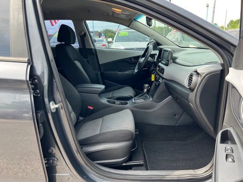 Used 2019 Hyundai Kona SE FWD image 12