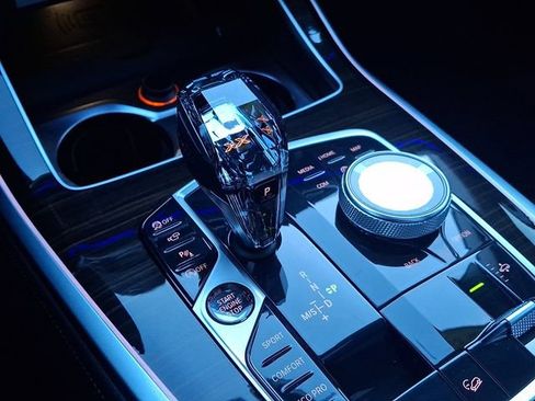 Used 2020 BMW X7 xDrive40i w/ Executive Package image 16