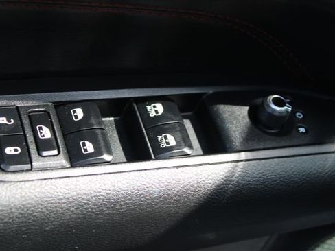 Used 2024 Jeep Compass Trailhawk image 12