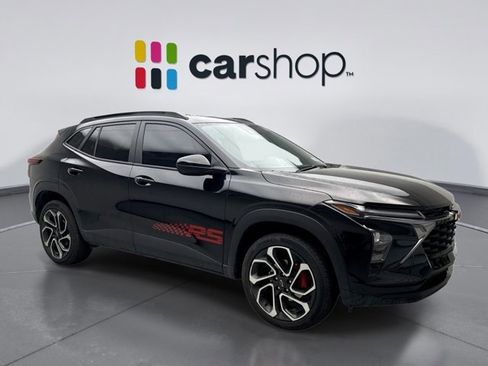 Used 2025 Chevrolet Trax RS w/ Sunroof Package image 7