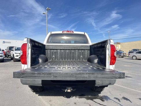 Used 2020 Toyota Tundra SR5 w/ SR5 Upgrade Package image 10