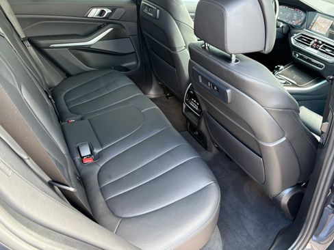 Used 2022 BMW X5 M50i AWD/4WD image 49