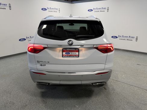 Used 2023 Buick Enclave Essence w/ Experience Buick Package image 5