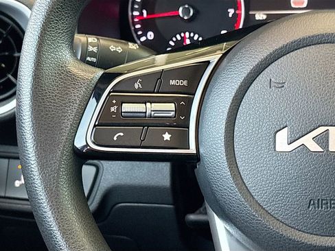 Used 2024 Kia Forte LXS w/ LXS Technology Package FWD image 11