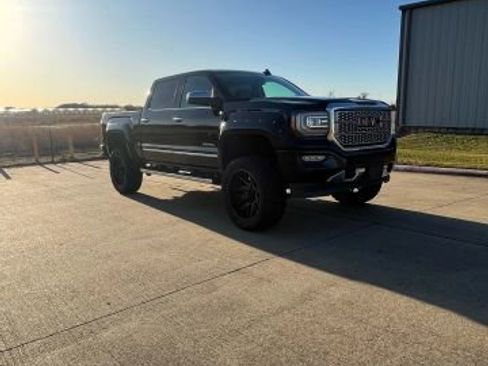 Used 2016 GMC Sierra 1500 Denali w/ Enhanced Driver Alert Package image 3