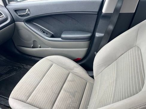 Used 2015 Kia Forte LX w/ Popular Package image 14