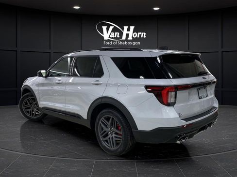 New 2026 Ford Explorer ST image 3