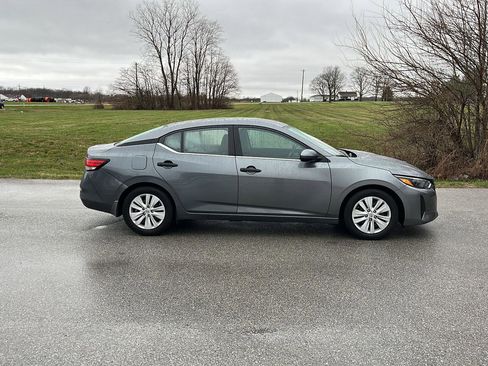 Used 2024 Nissan Sentra S w/ Trunk Package image 7