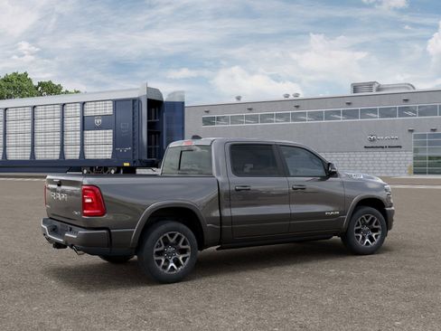 New 2026 RAM 1500 Laramie AWD/4WD image 4