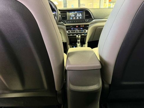Used 2020 Hyundai Elantra SEL FWD image 23