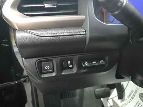 Used 2023 GMC Acadia Denali w/ Denali Ultimate Package image 17