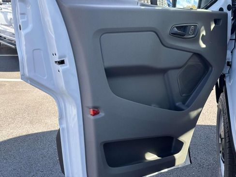 New 2026 Ford Transit 250 Low Roof RWD image 8