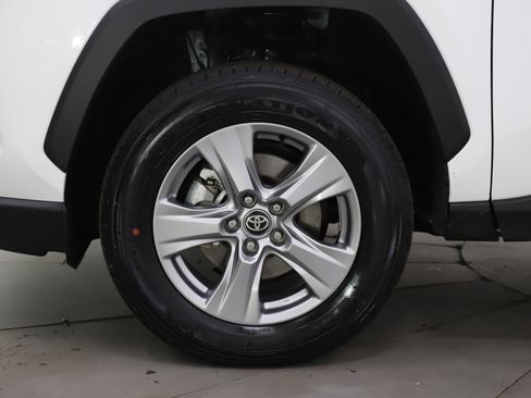 Used 2025 Toyota RAV4 LE AWD/4WD image 30