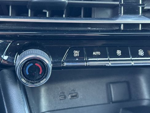 Certified 2024 Chevrolet Traverse LT image 29