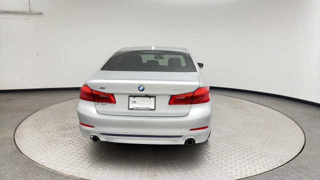 Used 2019 BMW 530i xDrive AWD/4WD image 3