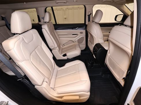Used 2021 Jeep Grand Cherokee L Limited AWD/4WD image 21
