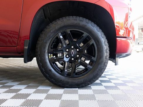 Used 2024 Chevrolet Silverado 1500 RST w/ Z71 Off-Road Package AWD/4WD image 7