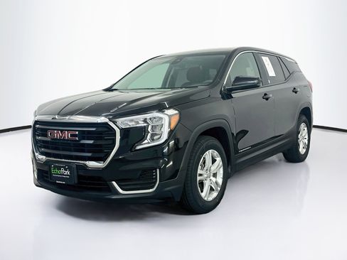 Used 2024 GMC Terrain SLE AWD/4WD image 3
